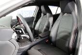 Foto 3 de Mercedes Gla 200 Amg Line 7g-dct