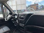 Foto 4 de Iveco DAILY 136 CV L-1 H-1